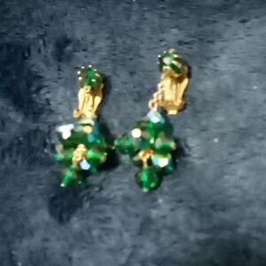 Vintage Emerald Crystal Clip Earrings